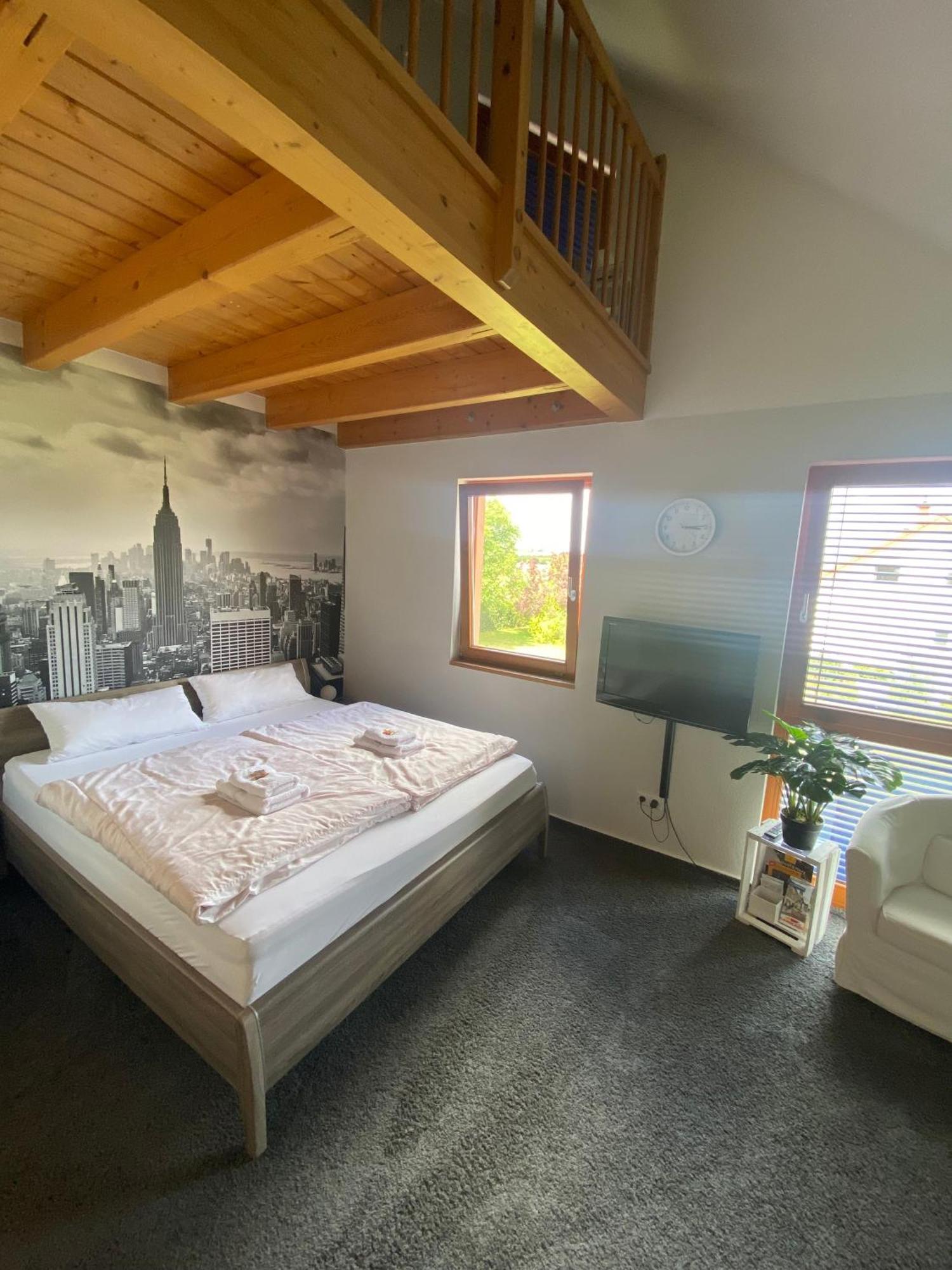 Maisonette-Ferienzimmer Am Backhausgarten Flonheim Eksteriør bilde